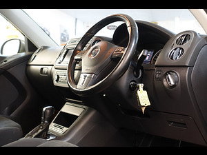 Volkswagen Tiguan thumbnail