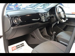 Volkswagen up! thumbnail