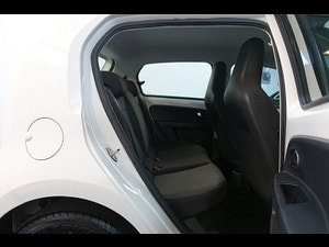 Volkswagen up! thumbnail