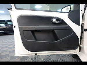 Volkswagen up! thumbnail