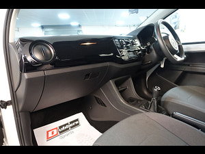 Volkswagen up! thumbnail
