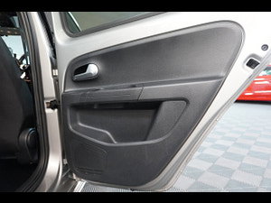 Volkswagen up! thumbnail