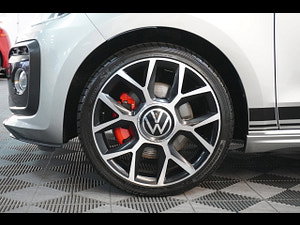 Volkswagen up! thumbnail