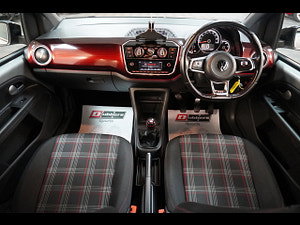 Volkswagen up! thumbnail