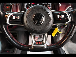 Volkswagen up! thumbnail