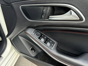 Mercedes-Benz CLA thumbnail