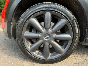 MINI Countryman thumbnail