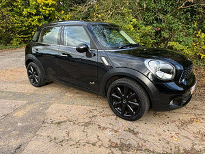 MINI Countryman thumbnail