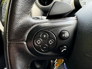 MINI Countryman thumbnail