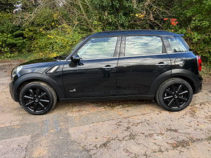 MINI Countryman thumbnail