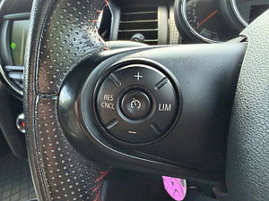 MINI Hatch thumbnail