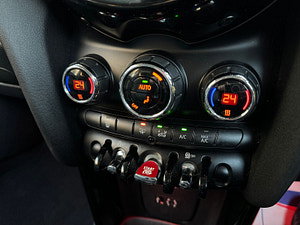 MINI Hatch thumbnail