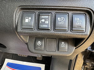 Nissan Leaf thumbnail