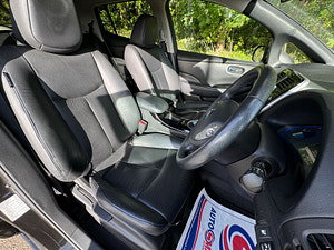 Nissan Leaf thumbnail