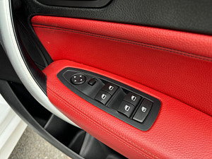 BMW 1 Series thumbnail