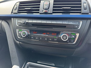BMW 3 Series thumbnail