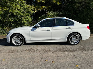 BMW 3 Series thumbnail