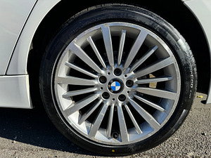BMW 3 Series thumbnail