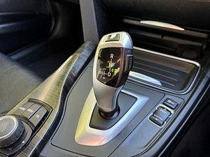 BMW 3 Series thumbnail