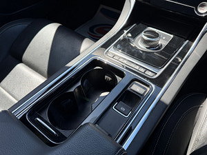 Jaguar XE thumbnail