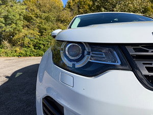 Land Rover Discovery Sport thumbnail