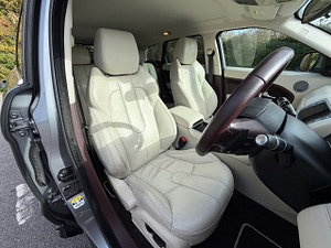 Land Rover Range Rover Evoque thumbnail