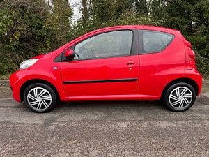 Peugeot 107 thumbnail