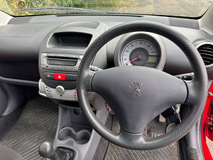 Peugeot 107 thumbnail