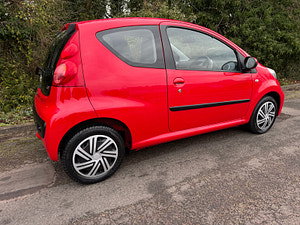 Peugeot 107 thumbnail