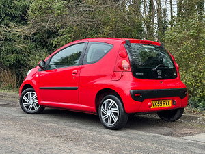 Peugeot 107 thumbnail