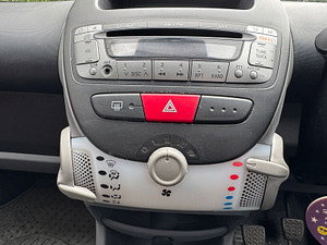 Peugeot 107 thumbnail