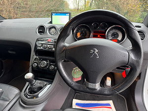 Peugeot RCZ thumbnail