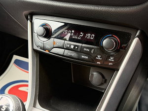 Suzuki SX4 S-Cross thumbnail