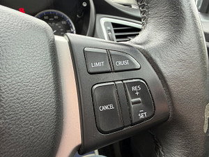 Suzuki SX4 S-Cross thumbnail