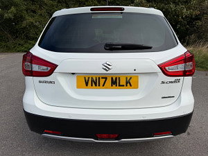 Suzuki SX4 S-Cross thumbnail