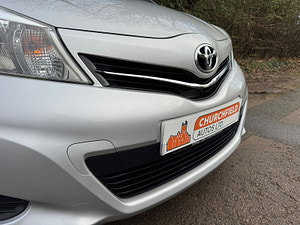 Toyota Yaris thumbnail