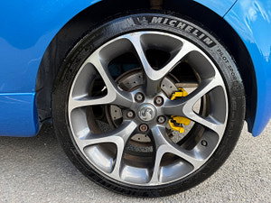Vauxhall Corsa thumbnail