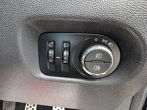 Vauxhall Corsa thumbnail