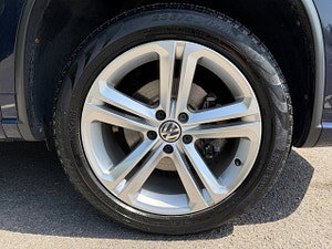 Volkswagen Tiguan thumbnail