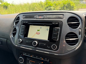 Volkswagen Tiguan thumbnail