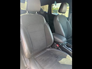 Ford Kuga thumbnail