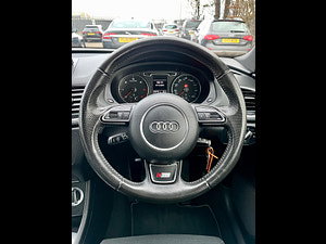 Audi Q3 thumbnail