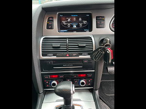 Audi Q7 thumbnail