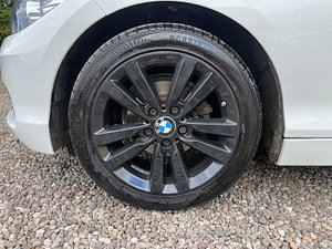 BMW 1 Series thumbnail
