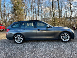 BMW 3 Series thumbnail