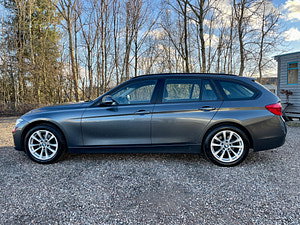 BMW 3 Series thumbnail