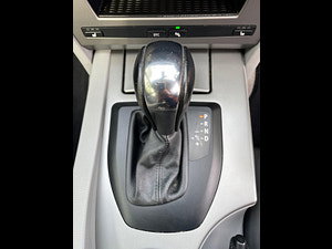 BMW 5 Series thumbnail