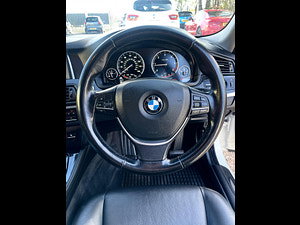 BMW 5 Series thumbnail