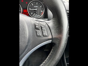 BMW X1 thumbnail