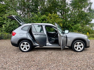 BMW X1 thumbnail